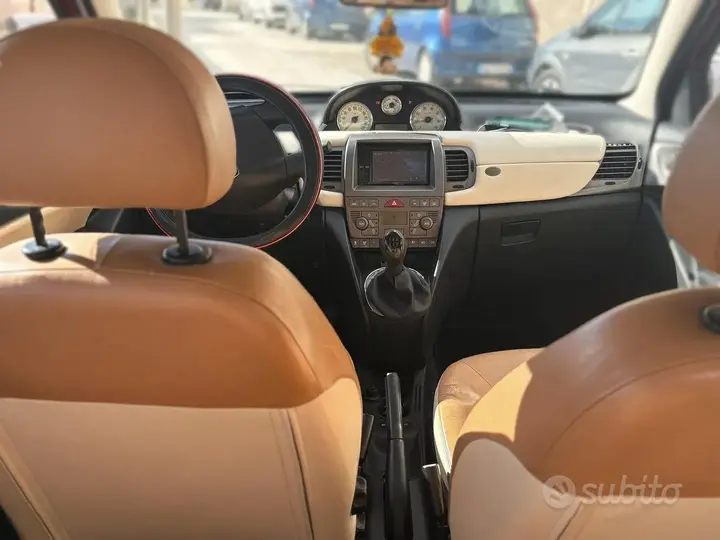 Lancia Ypsilon 2006 photo 2