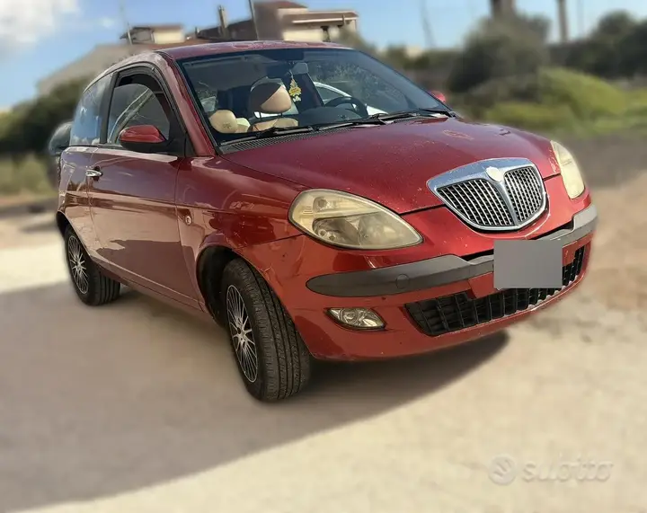 Lancia Ypsilon
