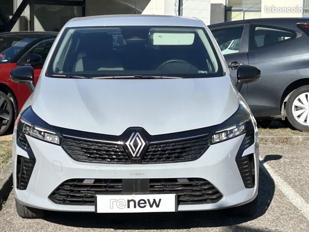 Renault Clio 2025 photo 2