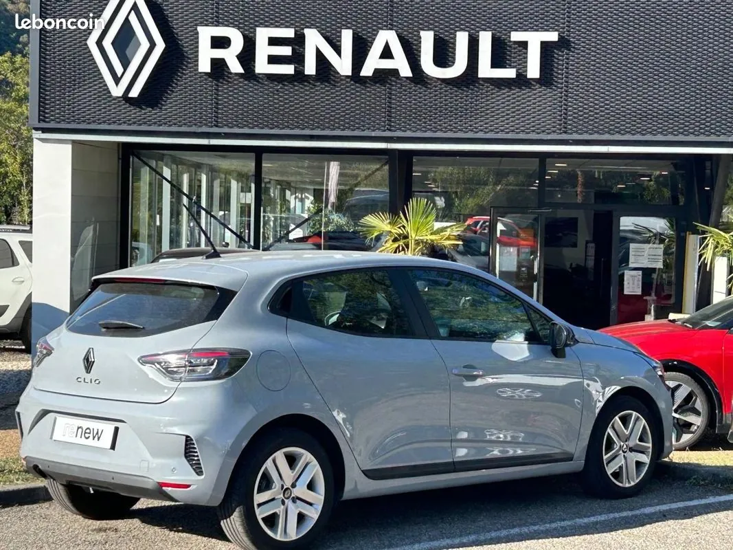 Renault Clio 2025 photo 3