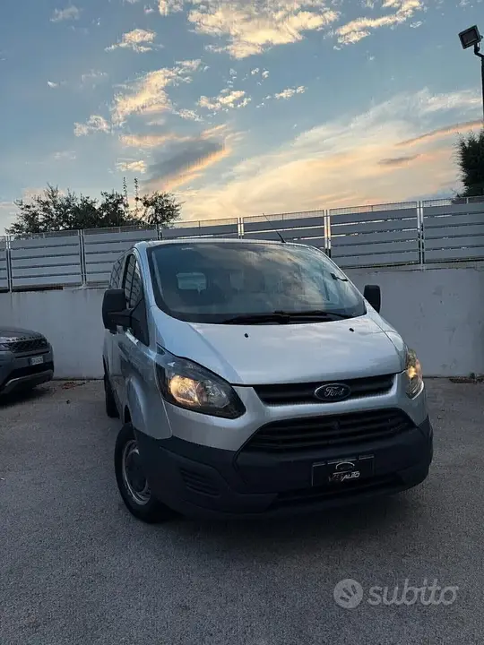 Ford Transit Custom 2013 photo 2
