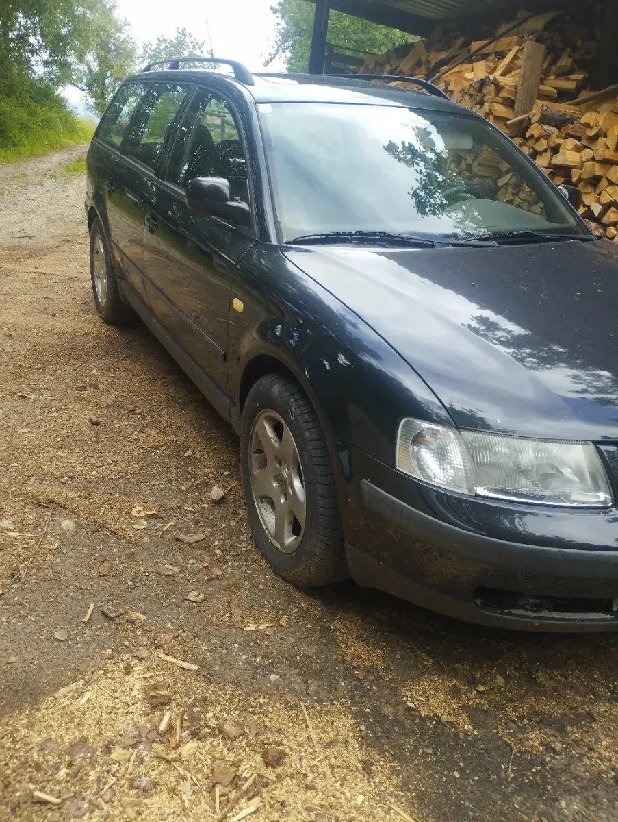 Volkswagen Passat 1999 photo 2