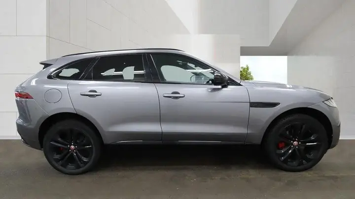 Jaguar F-Pace 2023 photo 5