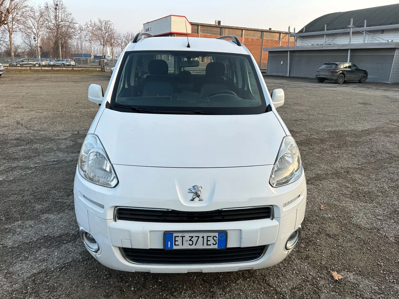 Peugeot Partner 2013 photo 2