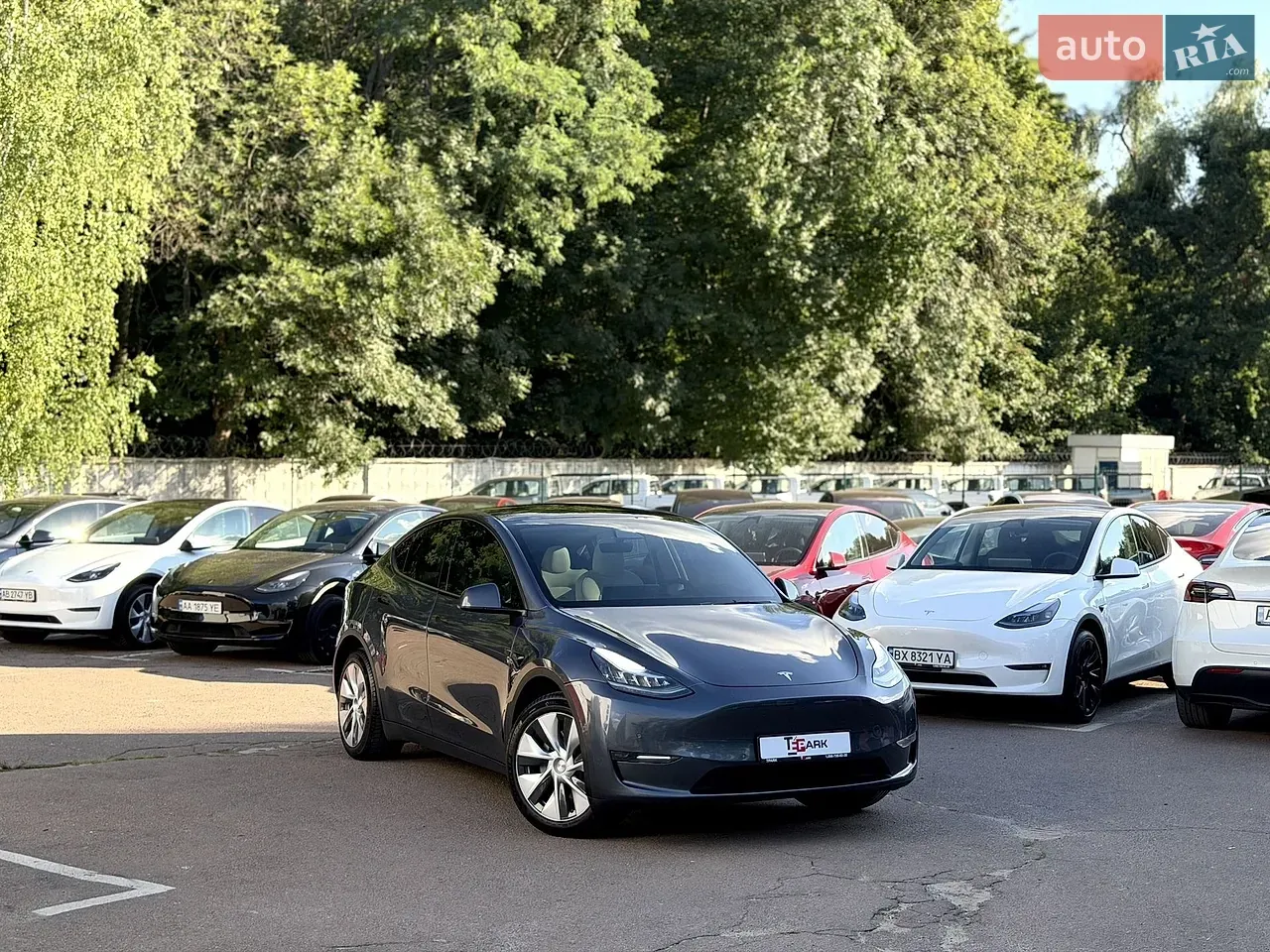 Tesla Model Y 2022 photo 2