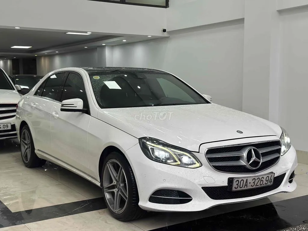 Mercedes-Benz E-Class 2013 photo 2