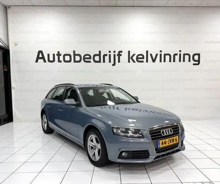 Audi A4 2009 photo 3