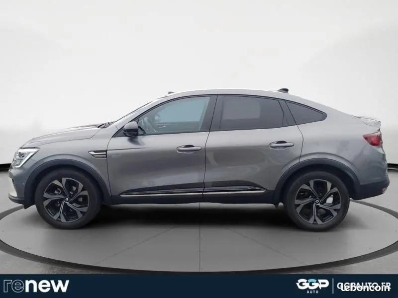 Renault Arkana 2023 photo 2