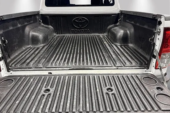 Toyota Hilux 2023 photo 5
