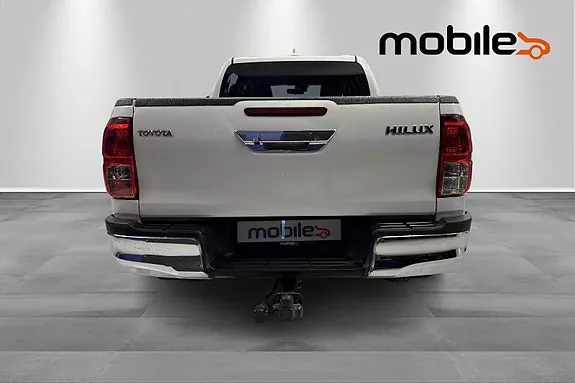 Toyota Hilux 2023 photo 4