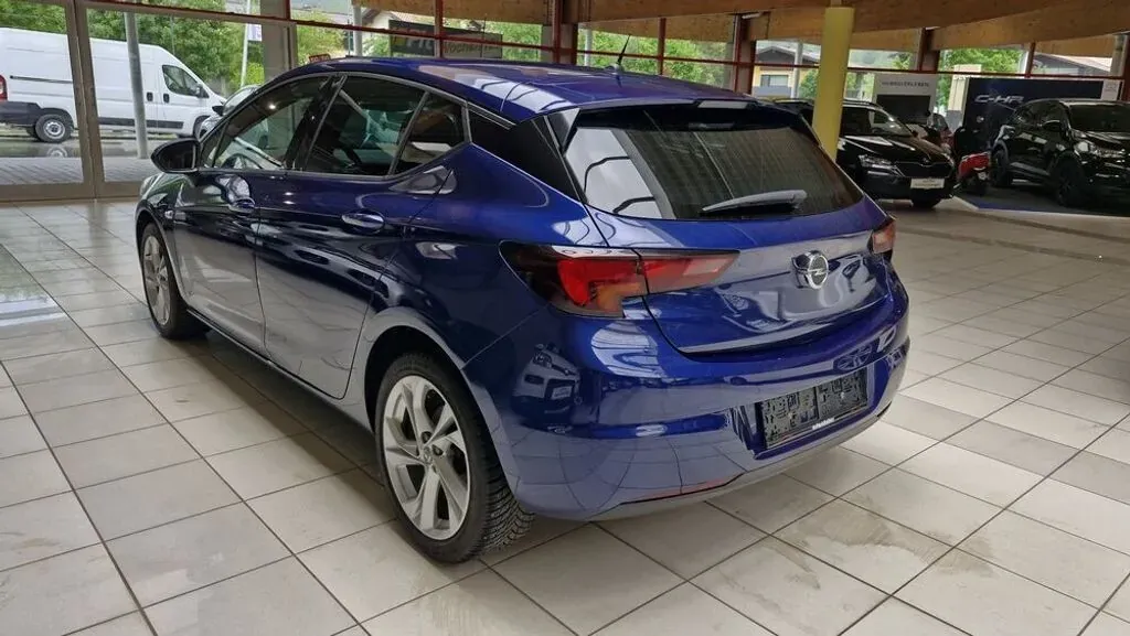Opel Astra 2020 photo 3