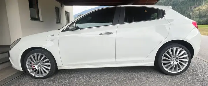 Alfa Romeo Giulietta