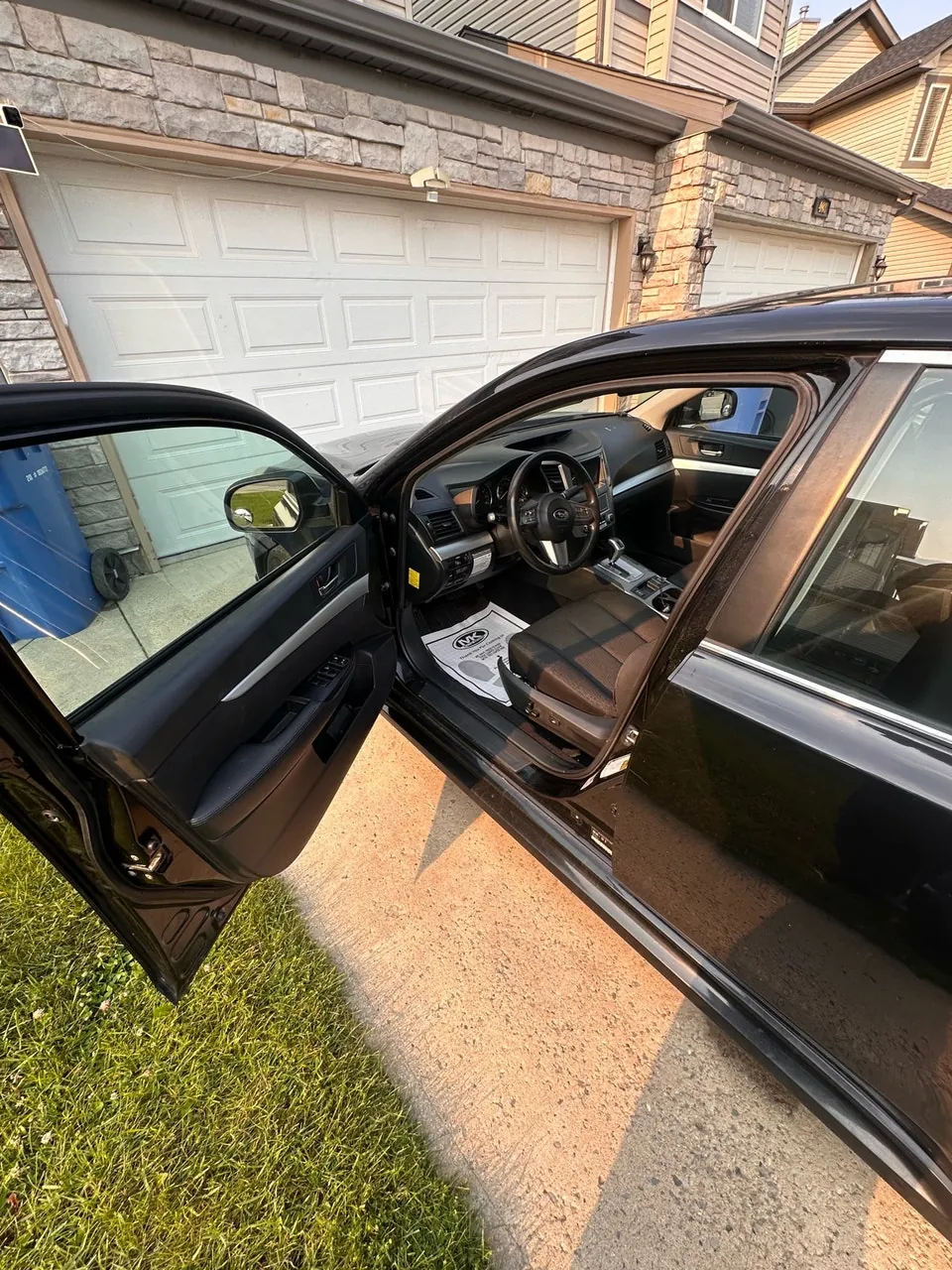 Subaru Legacy 2011 photo 2