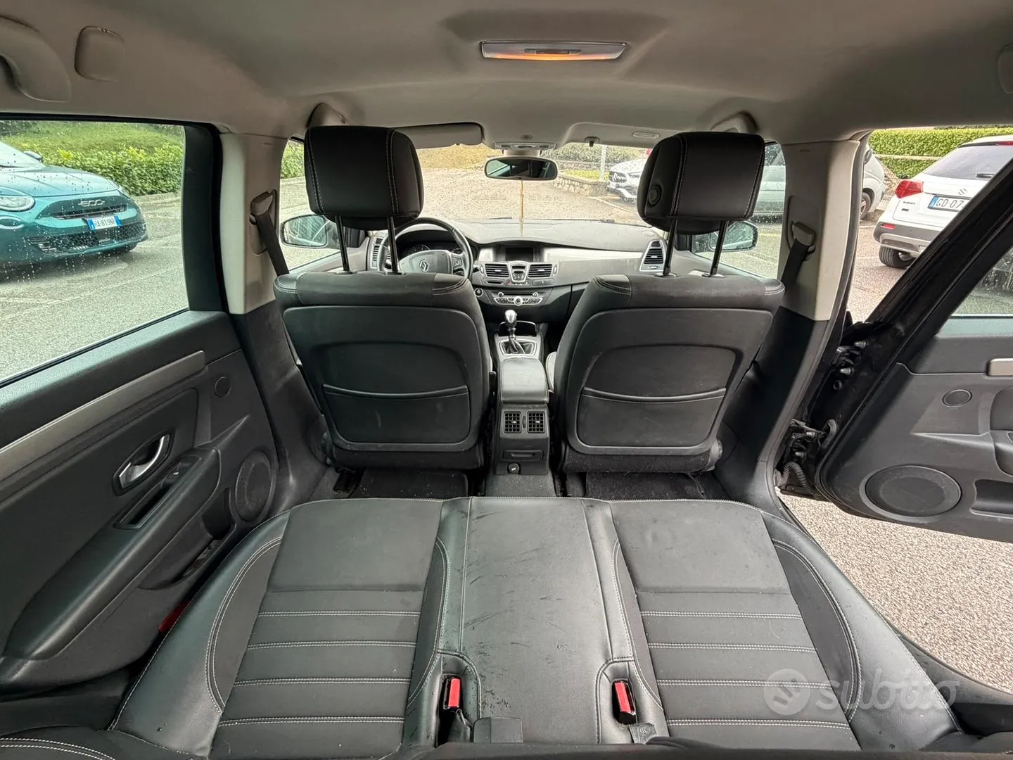 Renault Laguna 2011 photo 5