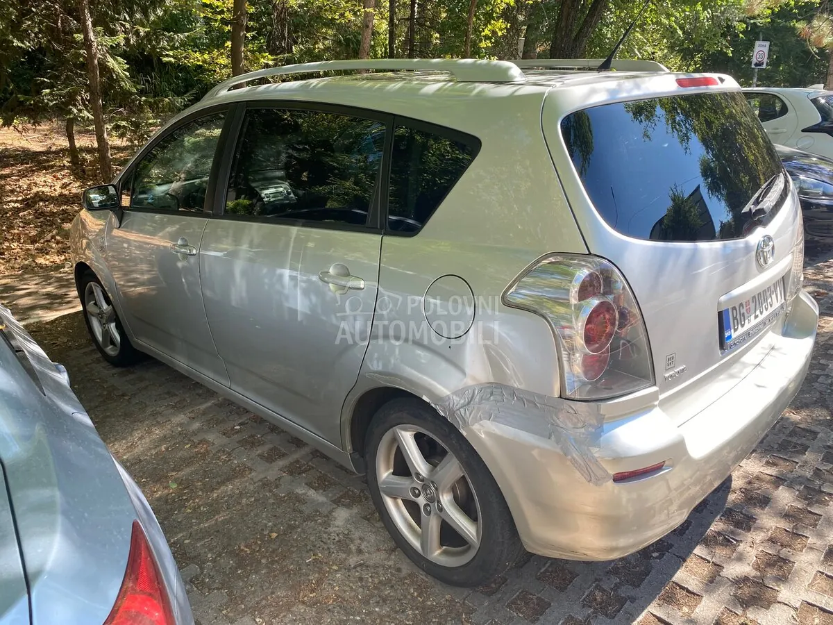 Toyota Corolla Verso 2006 photo 2