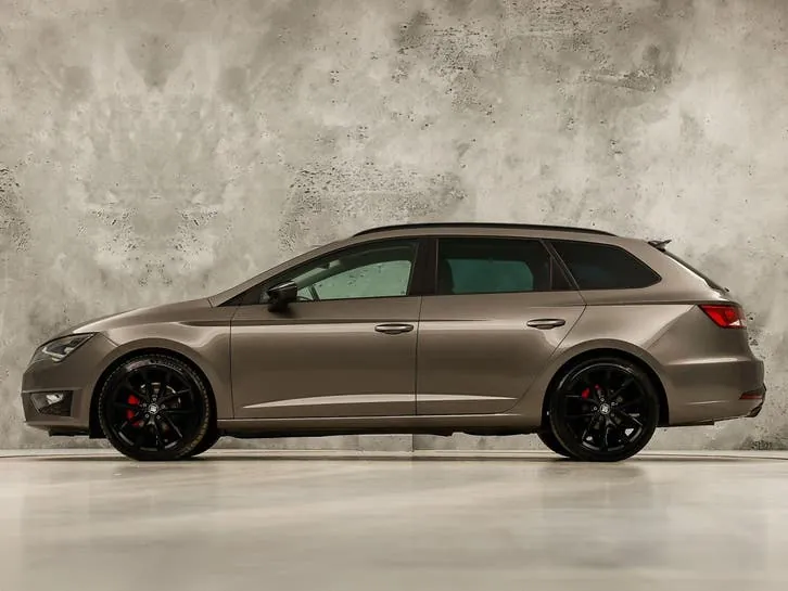 Seat Leon 2013 photo 2