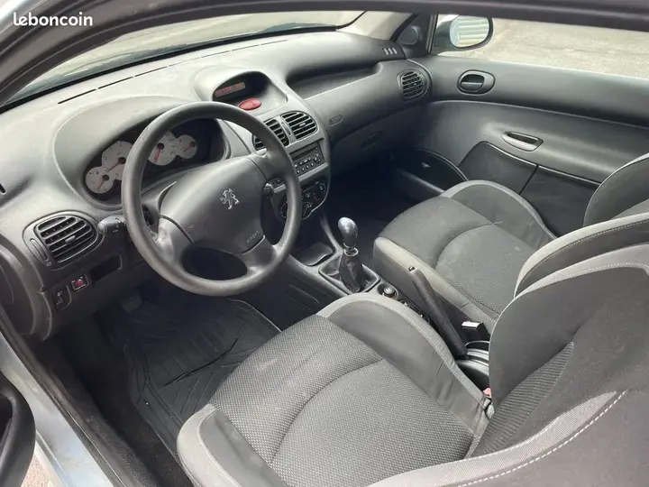 Peugeot 206 2006 photo 3