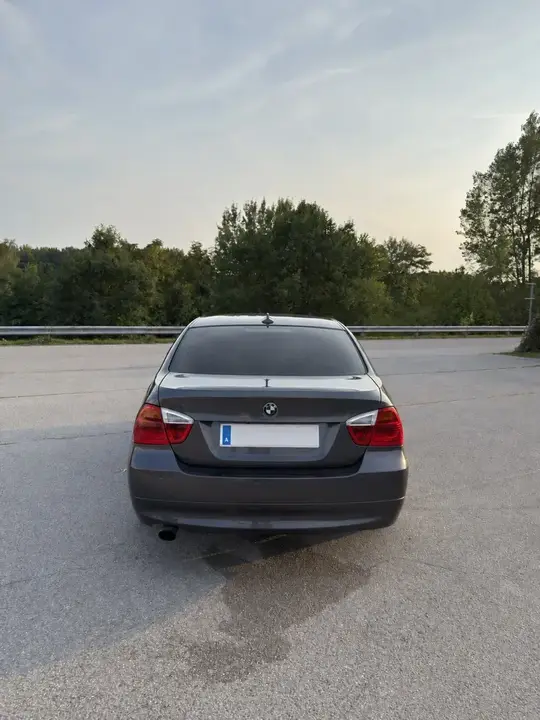 BMW 318I 2006 photo 3