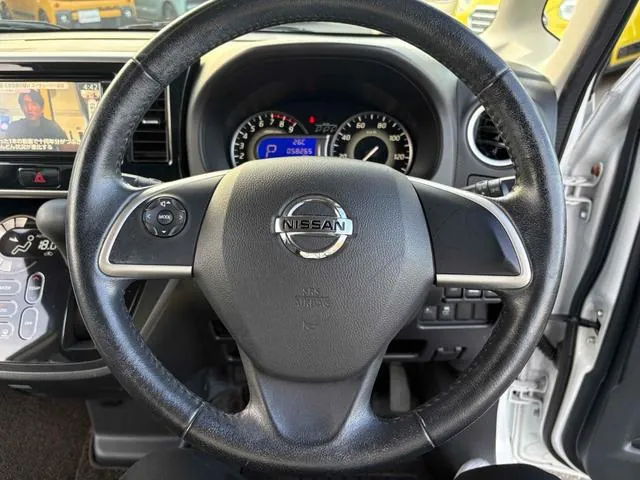 Nissan Dayz Roox 2015 photo 3
