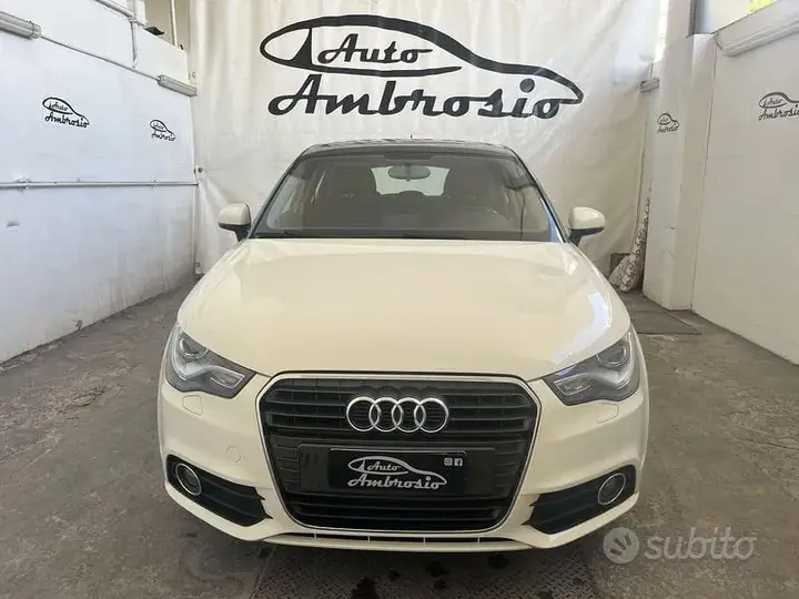 Audi A1 2015 photo 2