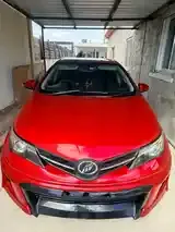 Toyota Auris 2013 photo 2