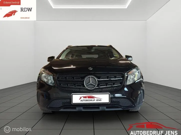 Mercedes-Benz Gla 2019 photo 2