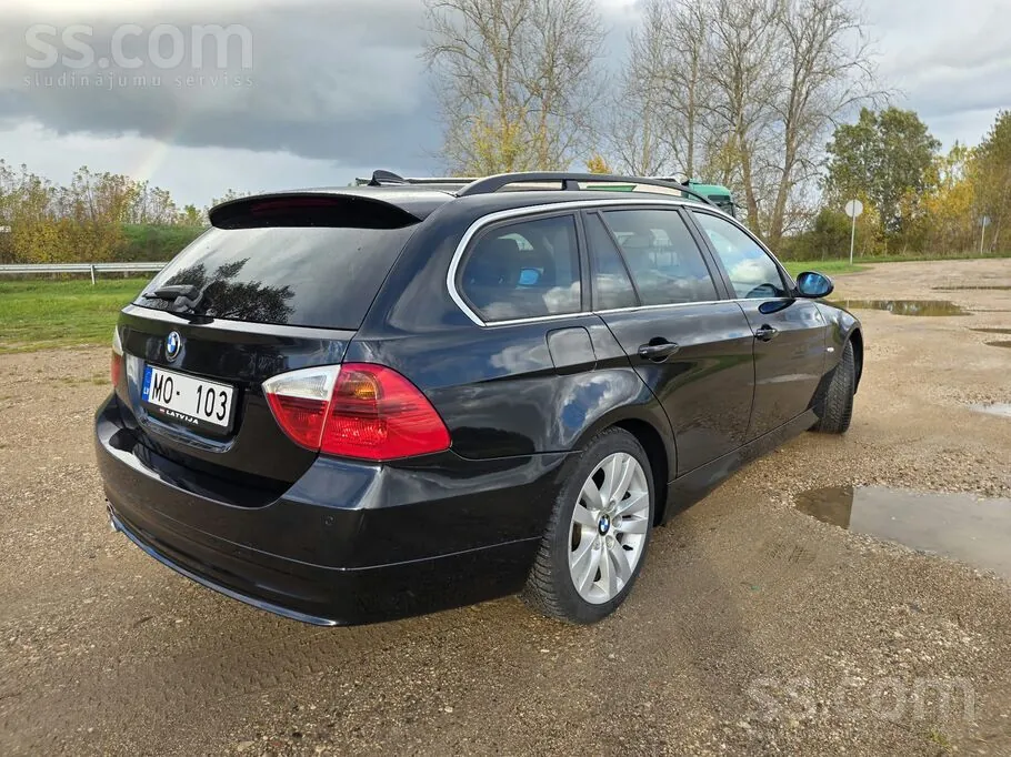 BMW 330Xd 2006 photo 2