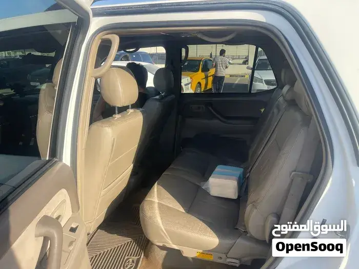 Toyota Sequoia 2006 photo 3