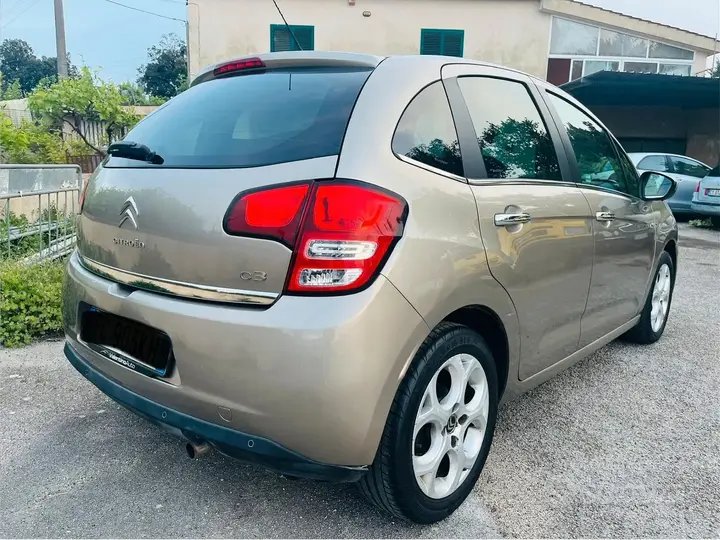 Citroen C3 2010 photo 3