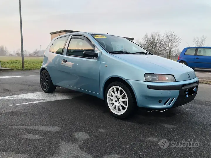 Fiat Punto 2003 photo 3