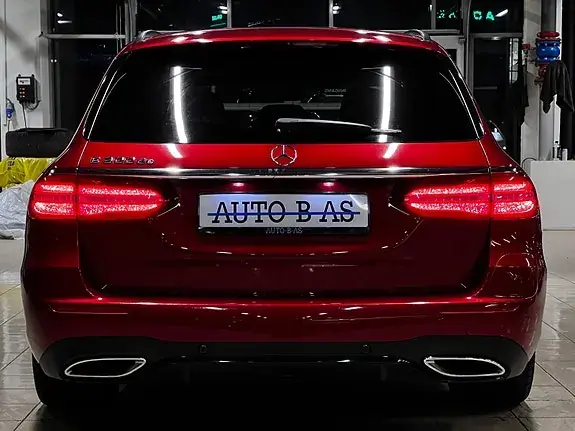 Mercedes-Benz E 300 De 2019 photo 4