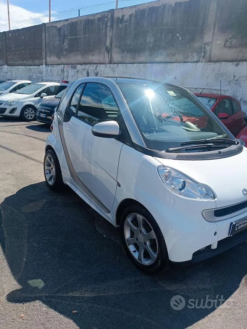 Smart Fortwo 2012 photo 2
