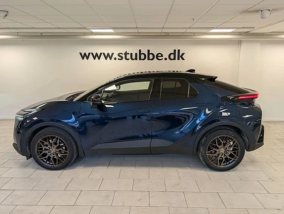 Toyota C-Hr 2024 photo 2