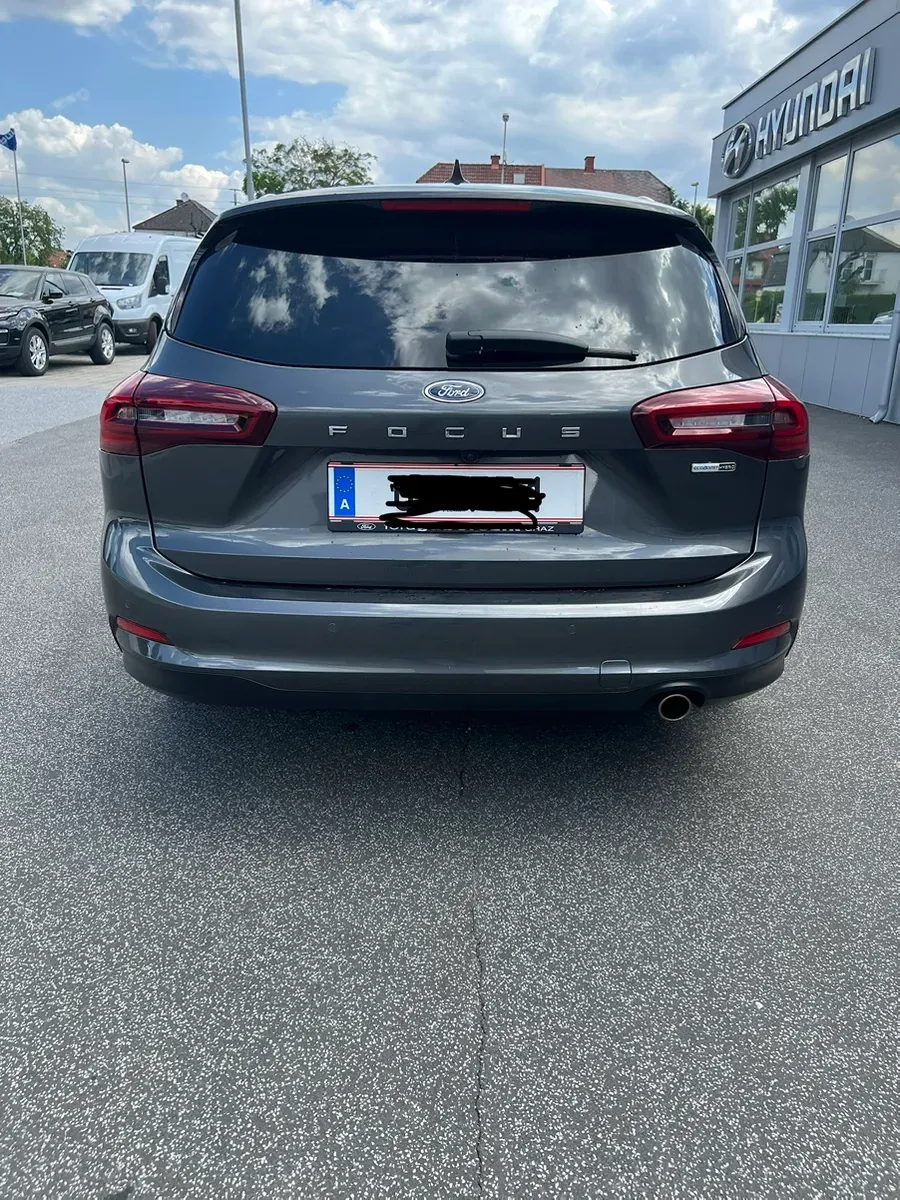 Ford Focus 2022 photo 3