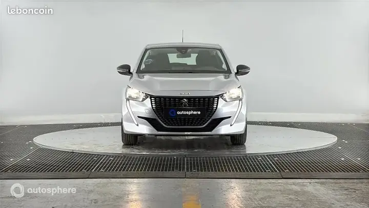 Peugeot 208 2023 photo 2
