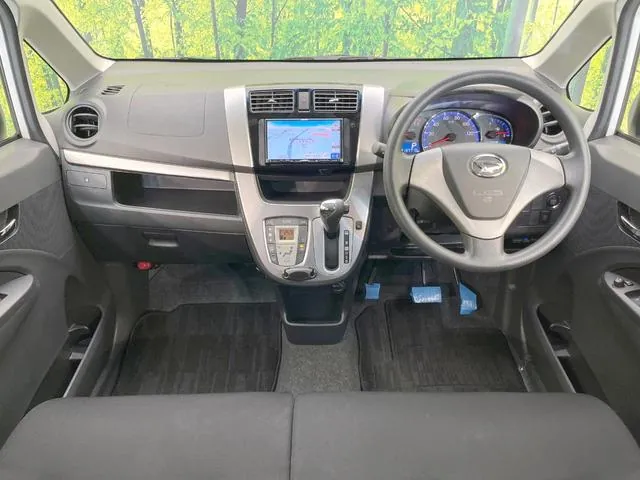 Daihatsu Molve 2013 photo 2