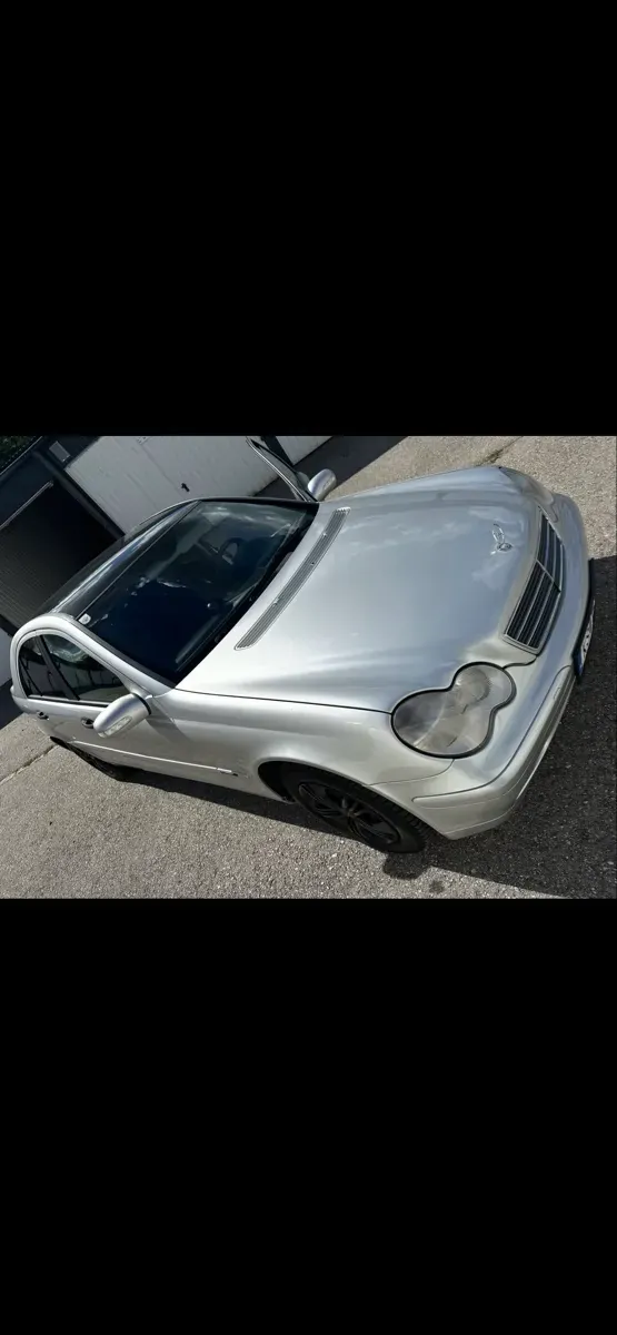 Mercedes-Benz C-Class 2001 photo 3