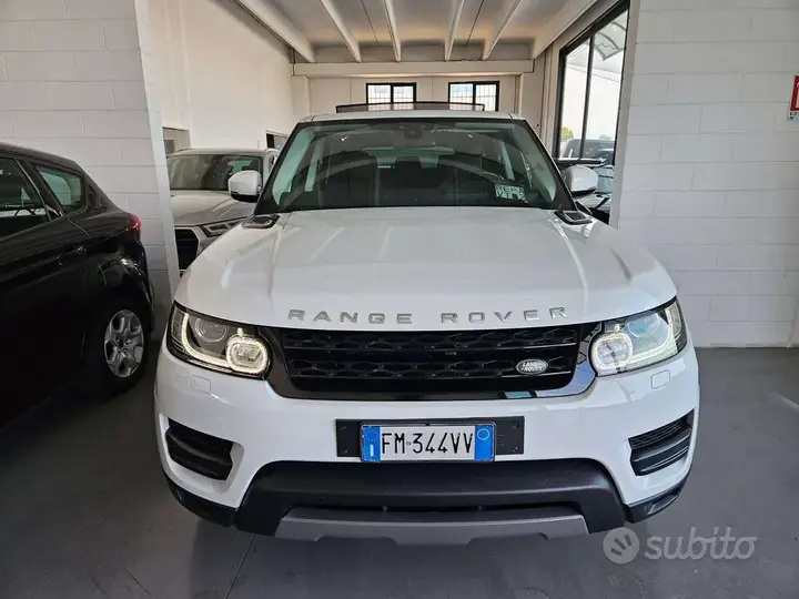 Land Rover Range Rover Sport 2018 photo 2