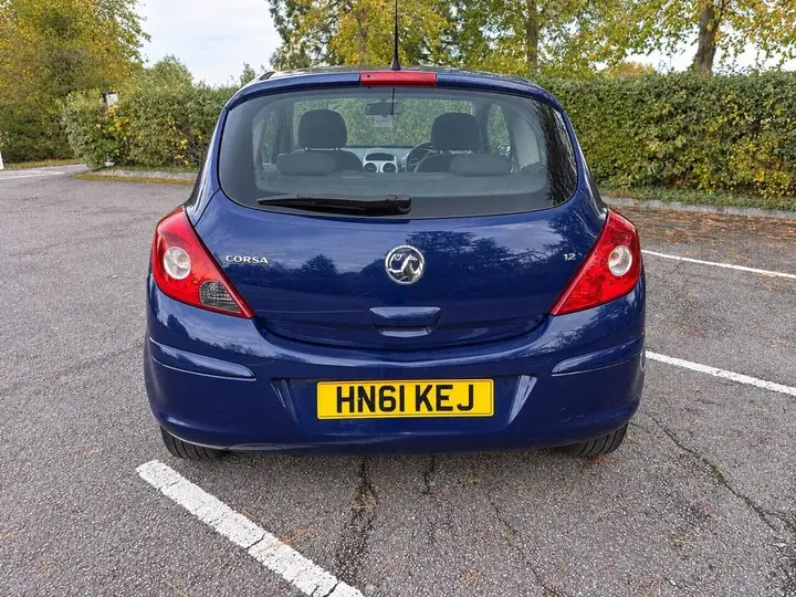 Vauxhall Corsa 2011 photo 4