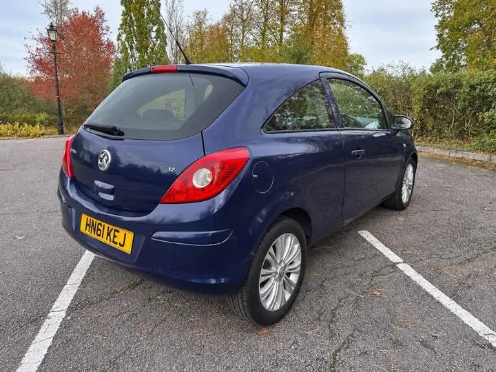 Vauxhall Corsa 2011 photo 5