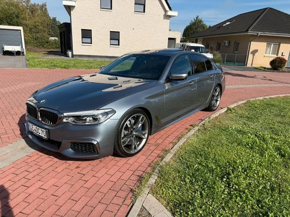 BMW M550I