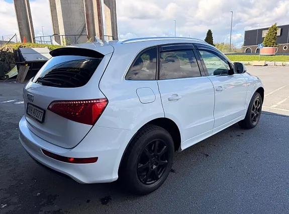 Audi Q5 2010 photo 4