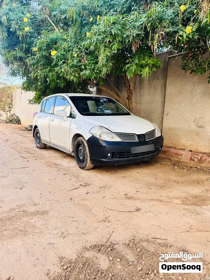 Nissan Tiida 2007 photo 3