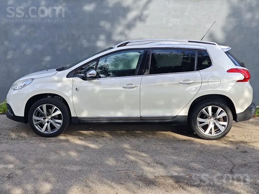 Peugeot 2008 2015 photo 4