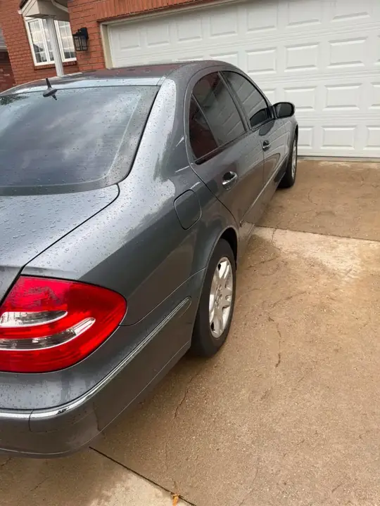 Mercedes-Benz E-Class 2005 photo 3
