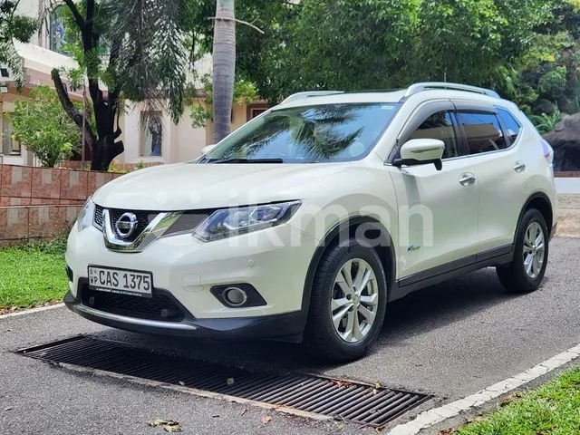 Nissan X-Trail 2015 photo 2