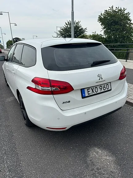 Peugeot 308 Sw 2015 photo 2