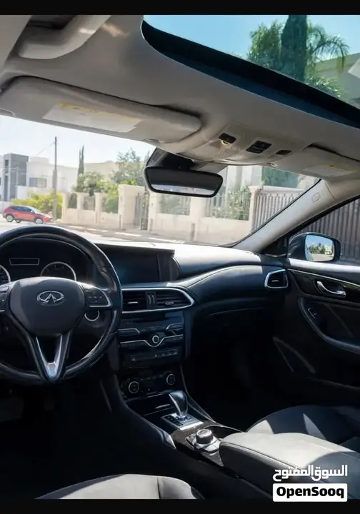 Infiniti Q30 2017 photo 4