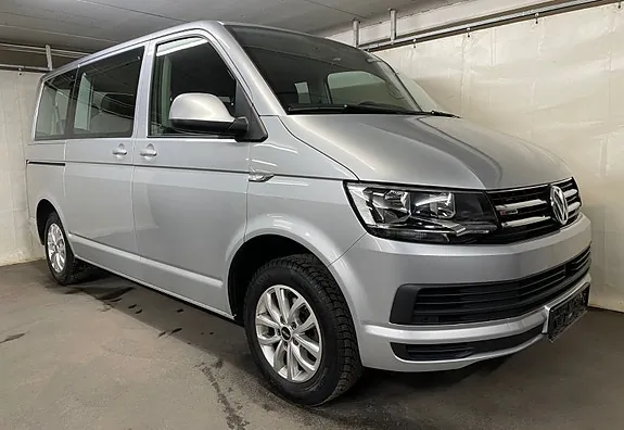 Volkswagen Caravelle 2018 photo 2