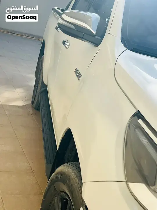 Toyota Hilux 2022 photo 2
